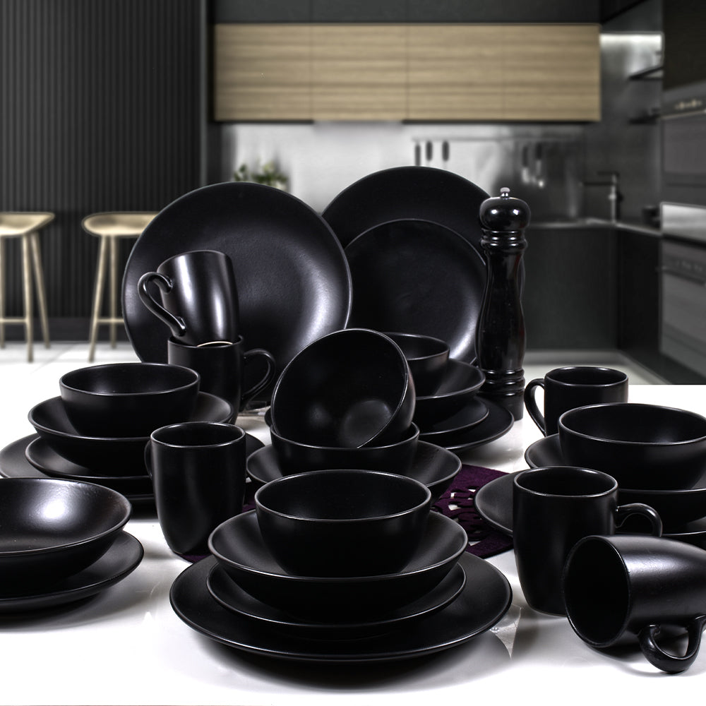 Matt black dinner set hotsell